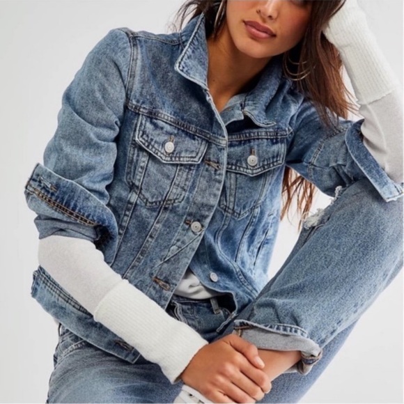 Free People RUMORS DENIM JACKET SIZE SMALL NWT - Picture 2 of 12